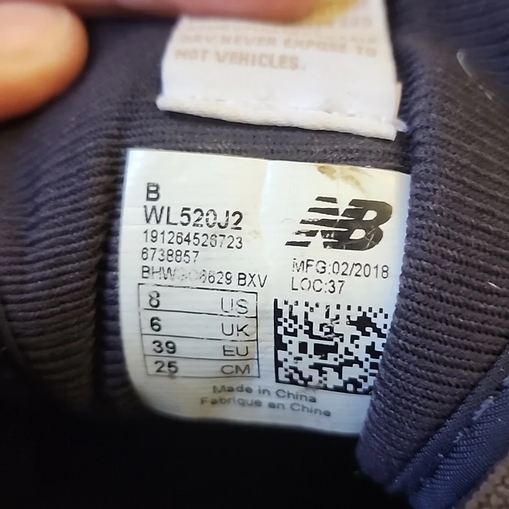 New Balance 520 Sneakers Navy Size 8
